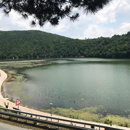 Apartament Cacak Bagian luar foto