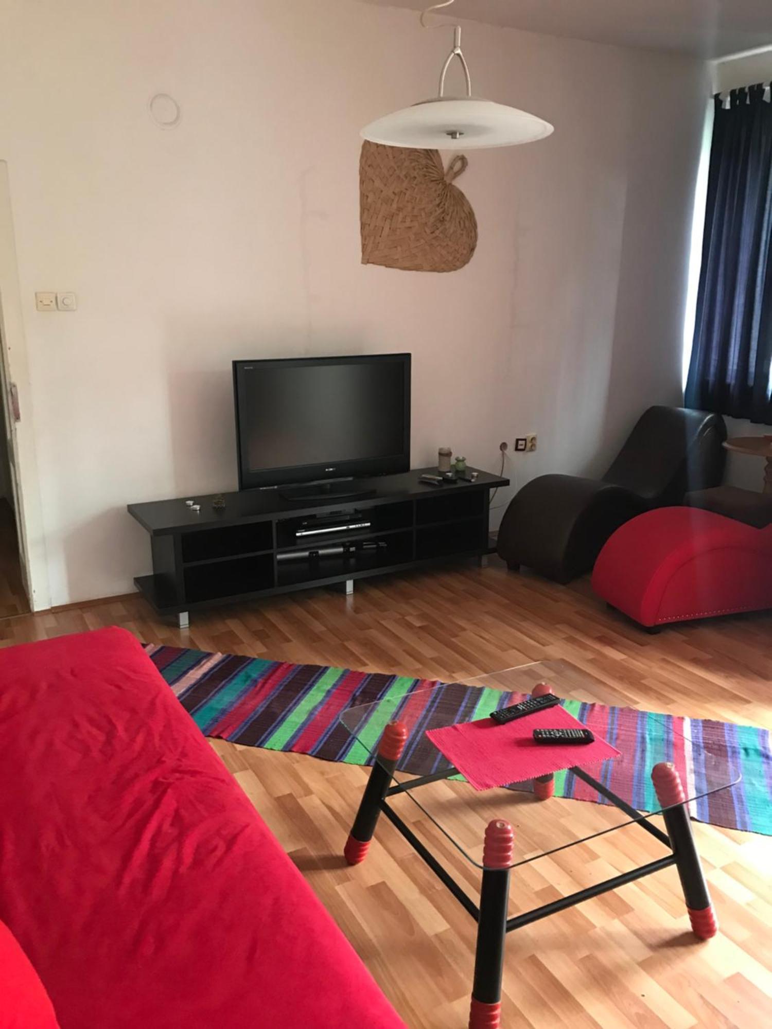 Apartament Cacak Bagian luar foto