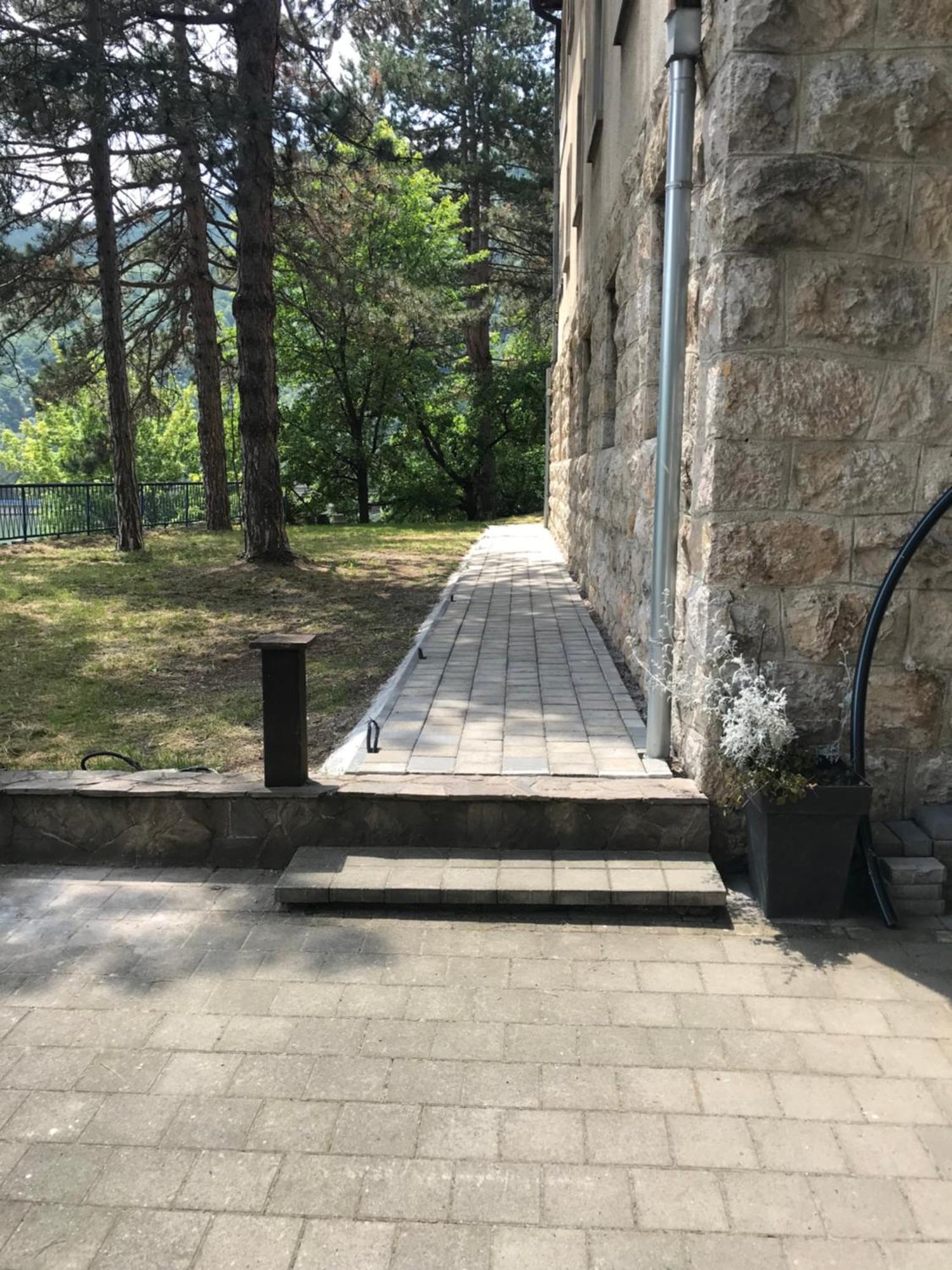 Apartament Cacak Bagian luar foto