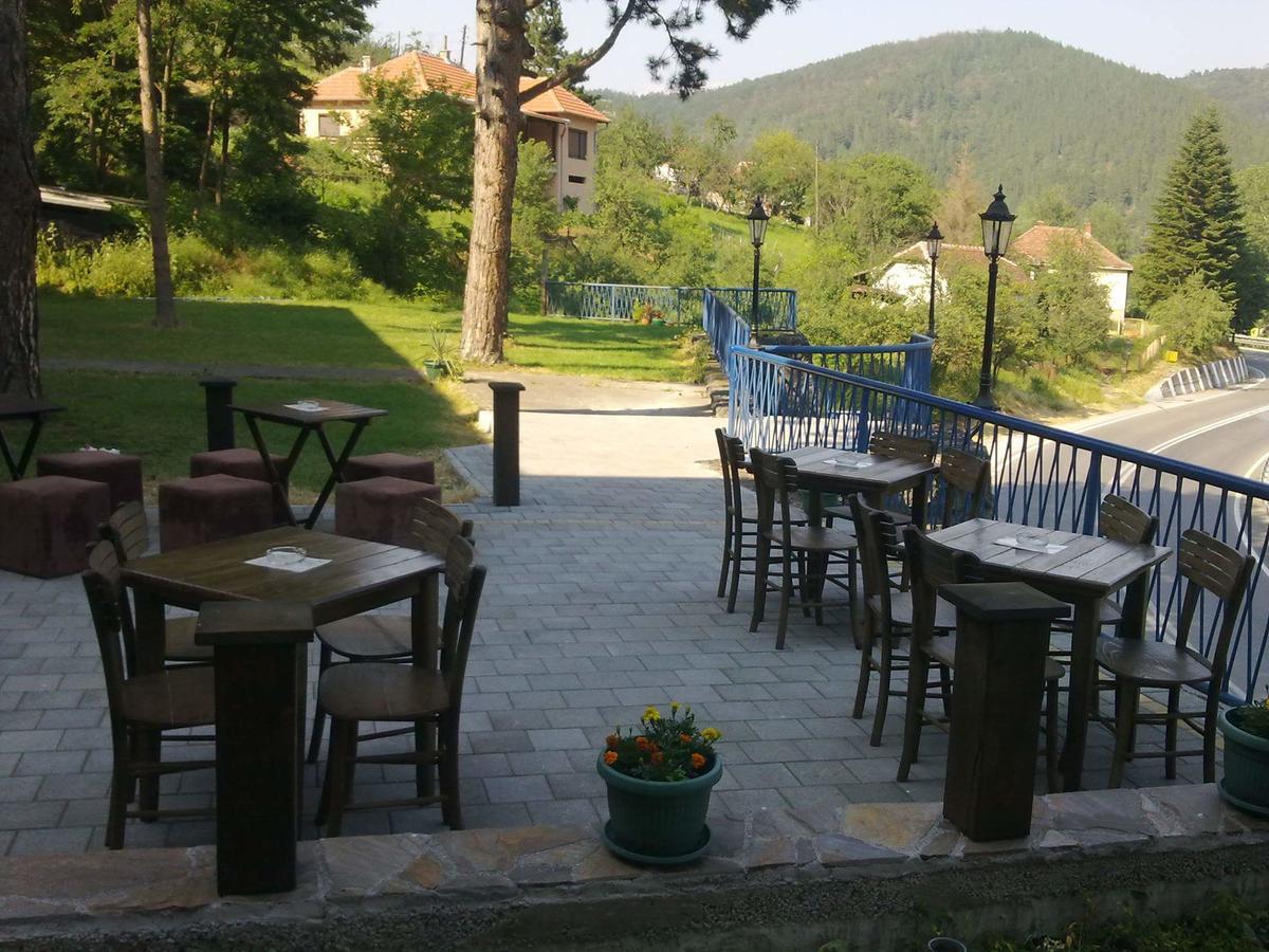 Apartament Cacak Bagian luar foto